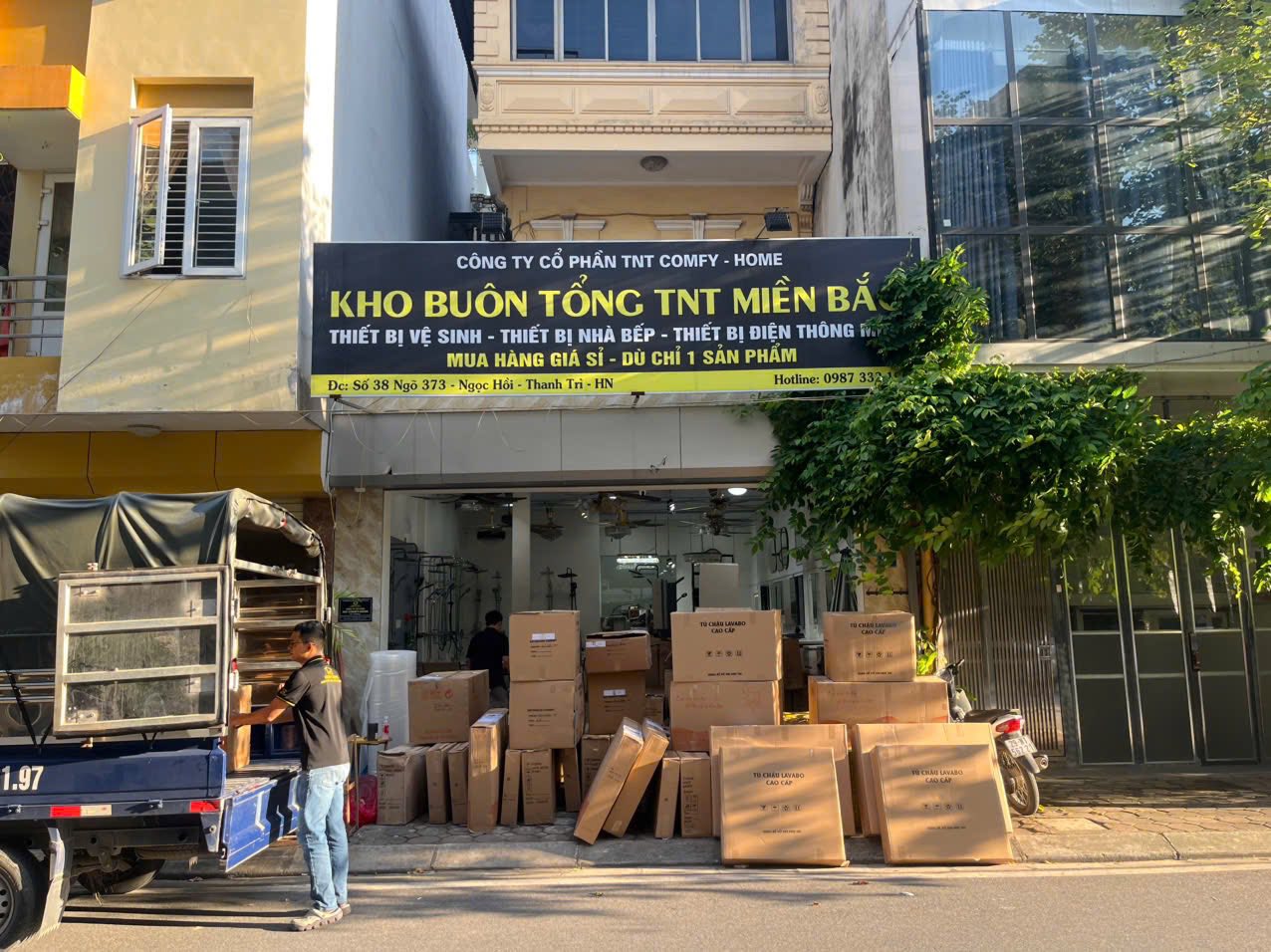 Showroom Hà Nội - TNT Comfy-Home