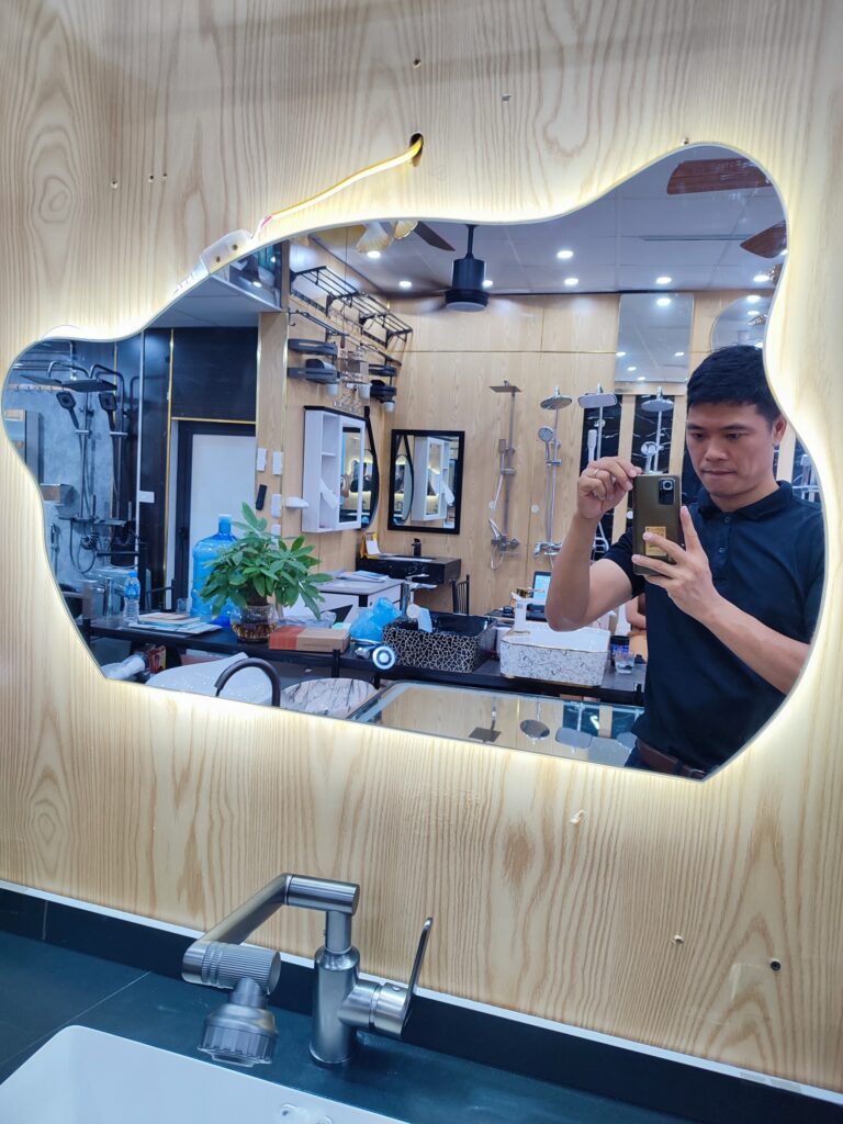 Gương Nghệ Thuật Decor Hình Vô Định Hình Tích Hợp Đèn LED Cảm Ứng